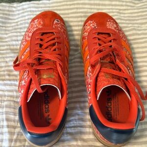 Adidas Gazelle, red floral, size 8. New w/o box